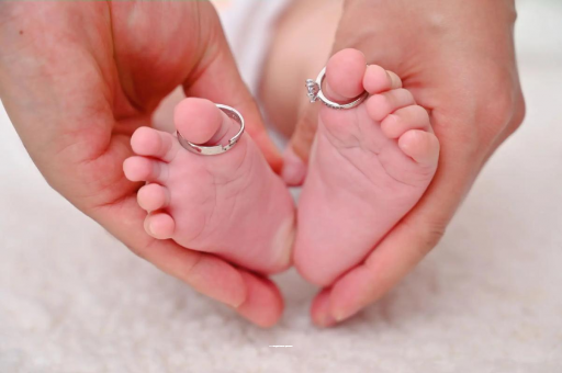 乳山怀孕肚子一边高一边低 乳山怀孕肚子一边高一边低